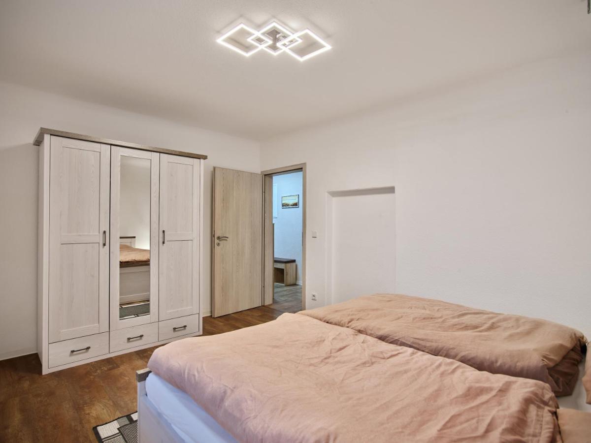 Gaeste- Und Ferienwohnung In Der Sportstadt Різа Екстер'єр фото