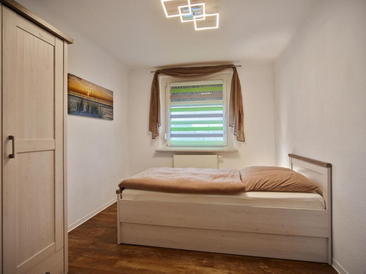 Gaeste- Und Ferienwohnung In Der Sportstadt Різа Екстер'єр фото